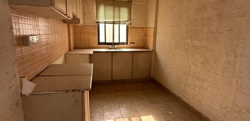 Unfurnished studio apartment for rent at chotta bukhari.