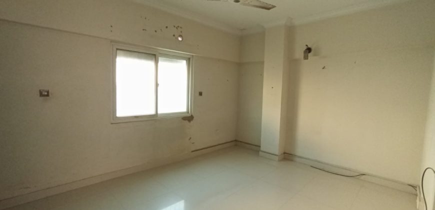 Beautiful 3 bed dd apartment with lift for rent at small bukhari near red apple.