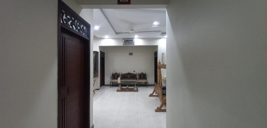 Beautiful luxurious bungalow for rent at saadi town, scheme 3.