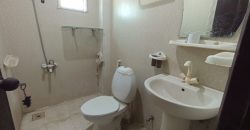 Beautiful 3 bed dd apartment with lift for rent at small bukhari near red apple.