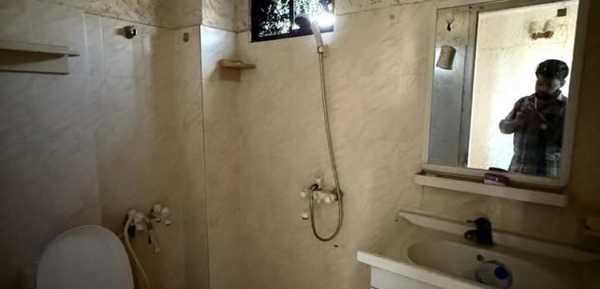 Studio apartment for rent at bukhari commercial.