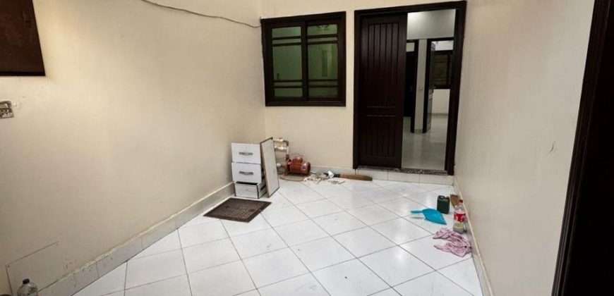 100 sq yards bungalow for rent at phase 7 extension.