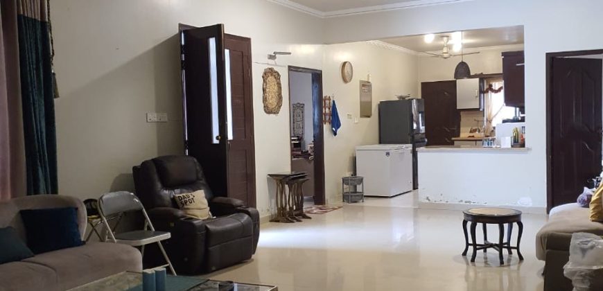 350 sq yards house for sale in phase 6 near quran academy