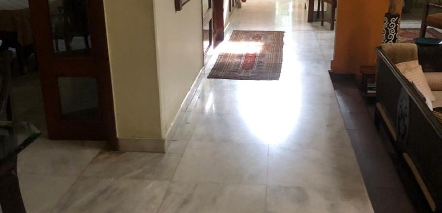 900 sq yards owner built house for sale in phase 6