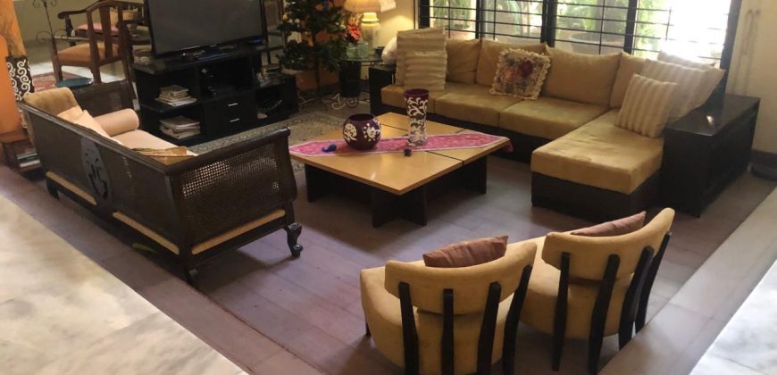 900 sq yards owner built house for sale in phase 6